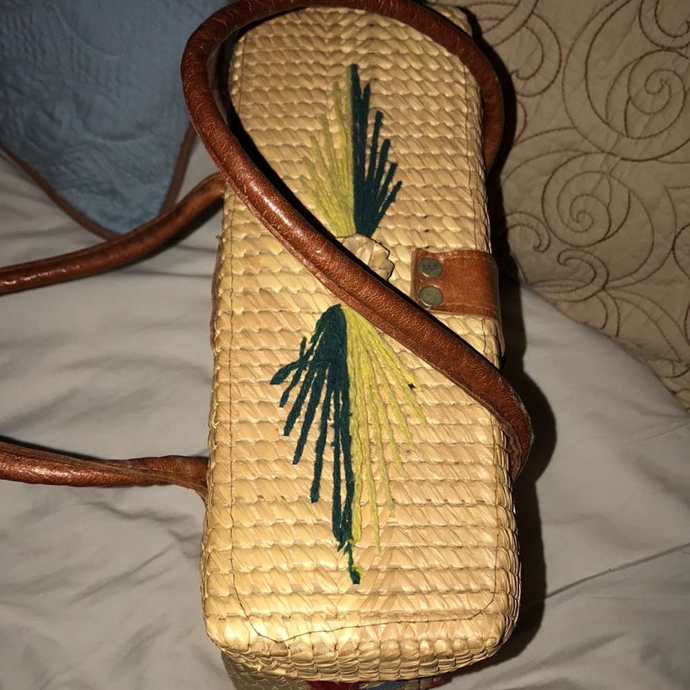 Vtg 1970s Handwoven Boho Straw Floral Handbag - Picture 4 of 14